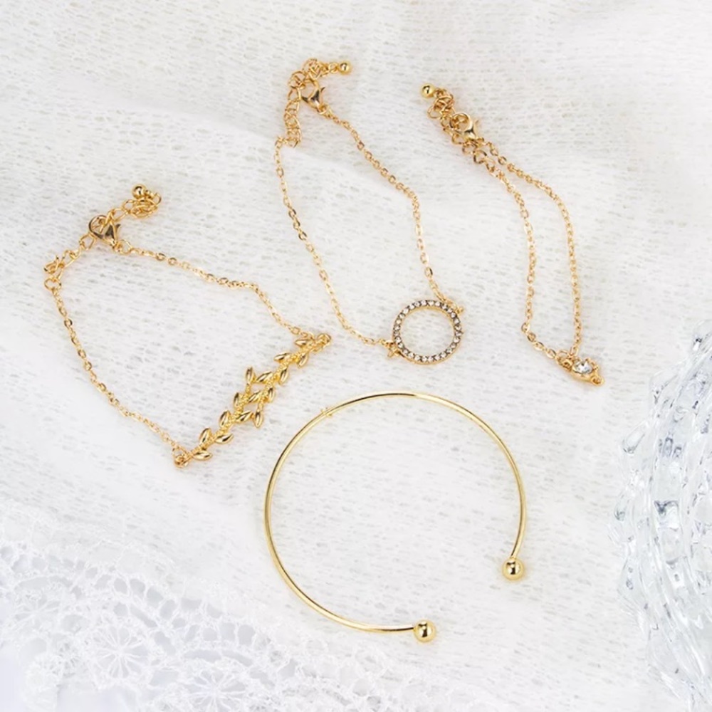 ⚜️[𝟯/$𝟮𝟴]⚜️4 Layered Crystal Gold Bracelets NEW - Picture 4 of 8